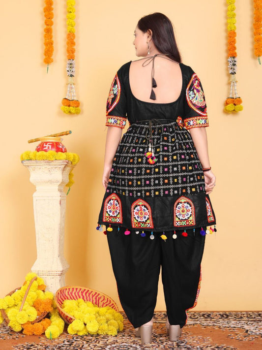 WOMEN DHOTI STYLE KURTI AND DHOTI - COTTON - SIZE L