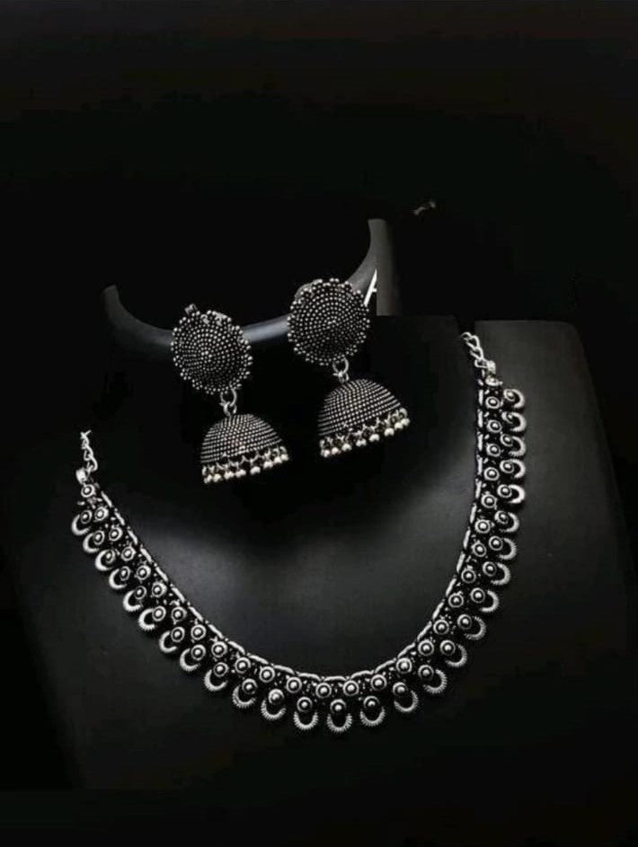 OXIDISED SILVER CHOKER WITH JHUMKI