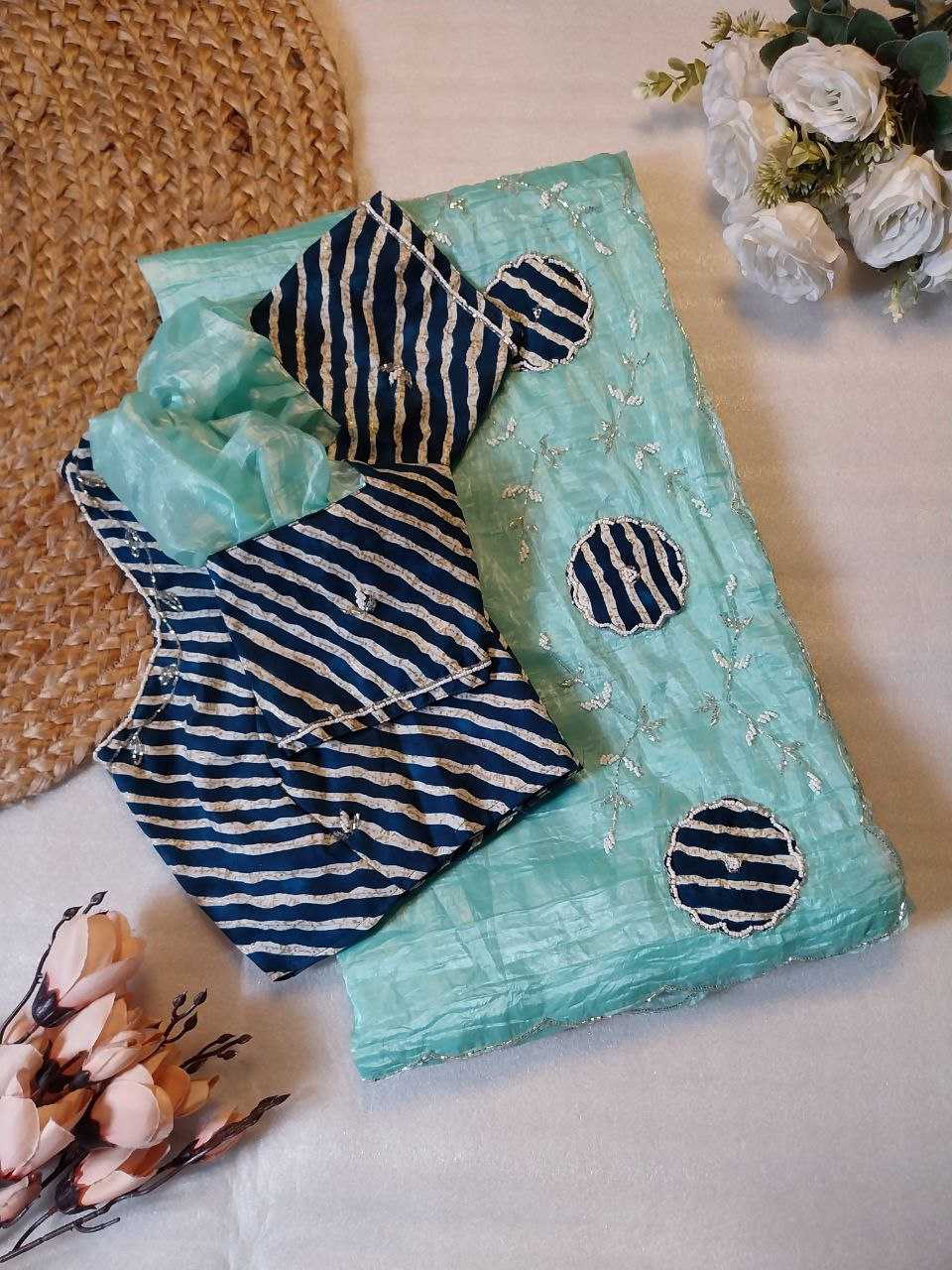 HEAVY CANDY CRUSH SAREE WITH PRE-STITCHED BLOUSE