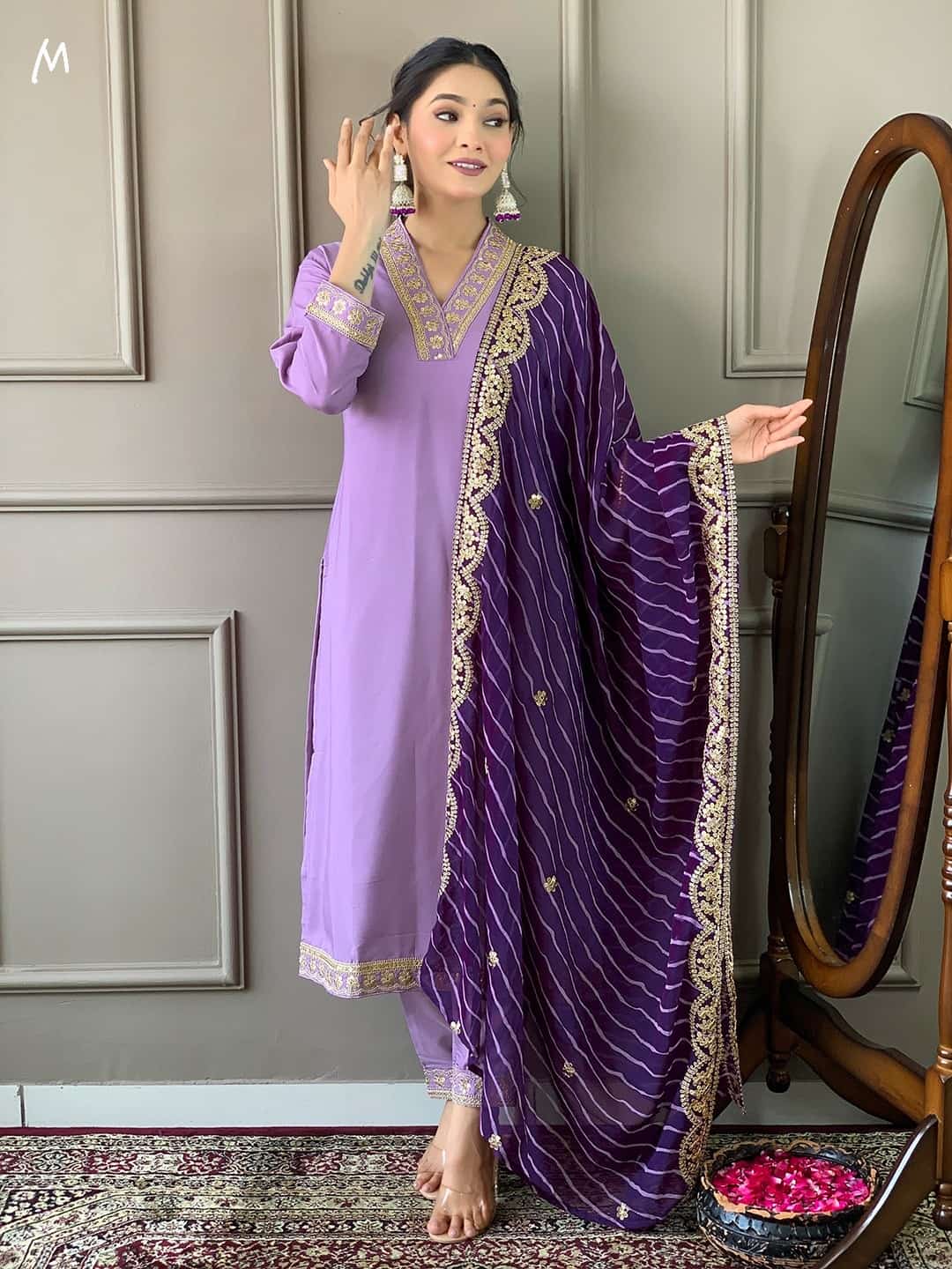BEAUTIFUAL LEHRIYA SALWAR KAMEEZ SUIT - LILAC