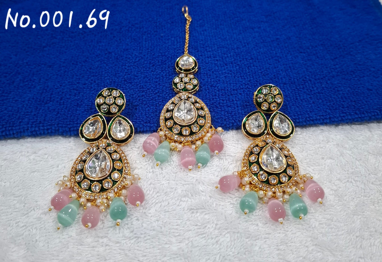 DESIGNER PARTY WEAR KUNDAN EARRING AND MANGTIKA