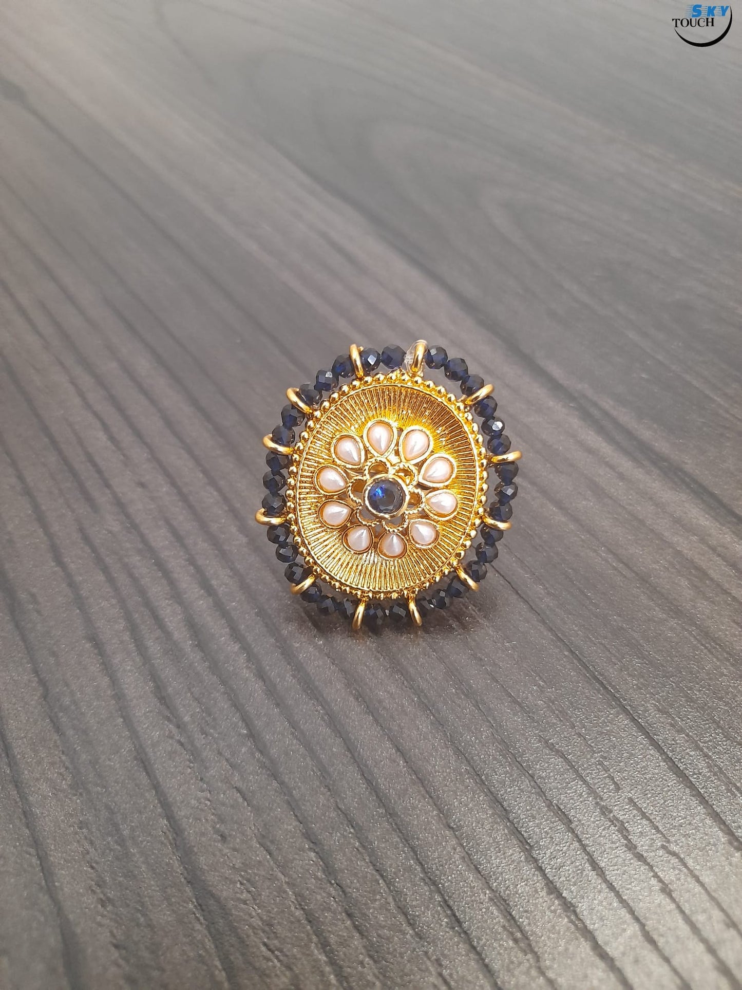 GOLD LOOK A LIKE ADJUSTABLE FINGER RING CREAM AND NAVY BLUE