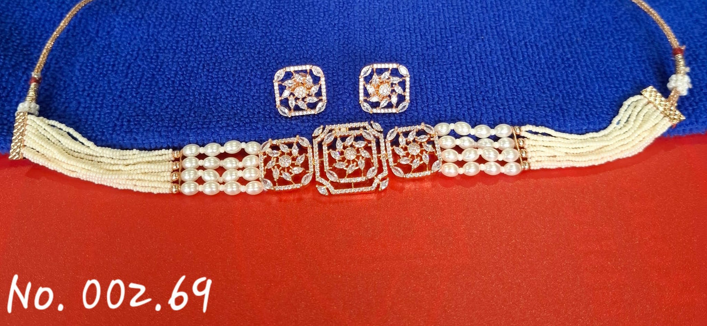 BEAUTIFUL AMERICAN DIMOND ROSE GOLD CHOKER