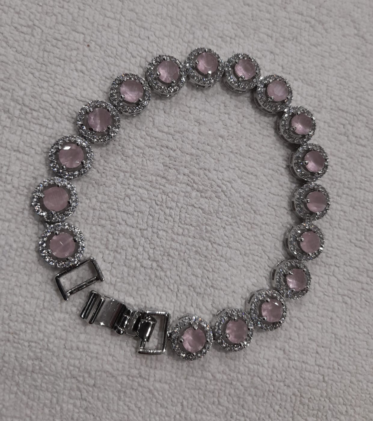 BEAUTIFUL AD PINK BRACELET
