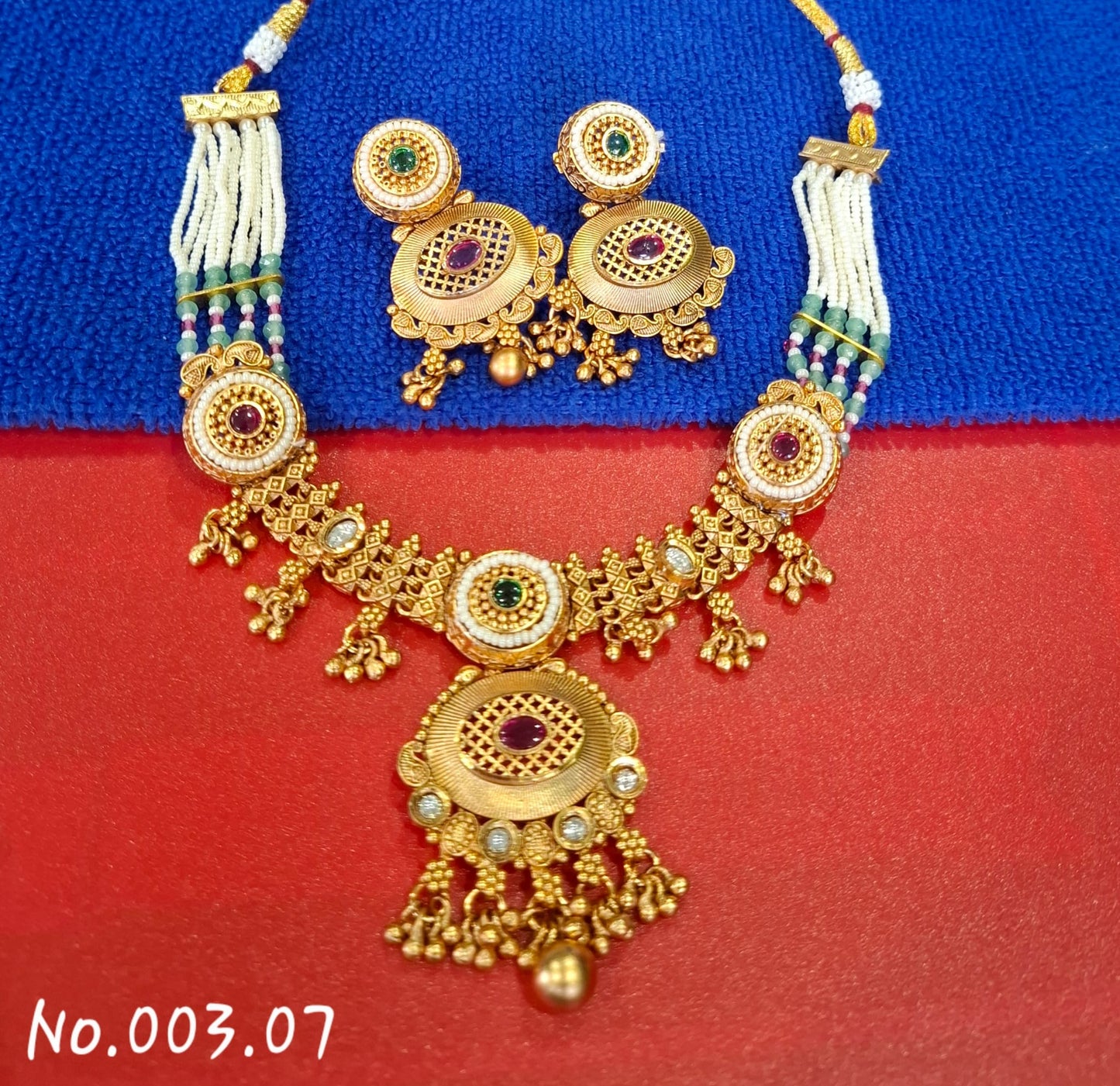 HEAVY ANTIQUE IMITATION NECKLACE WITH EARRING