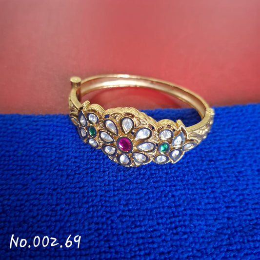 OPENABLE IMITATION STONE HIGH BRASS KADA- 2.4 to 2.6