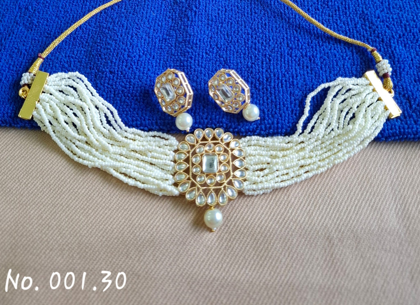 BEAUTIFUL BEAD CHOKER
