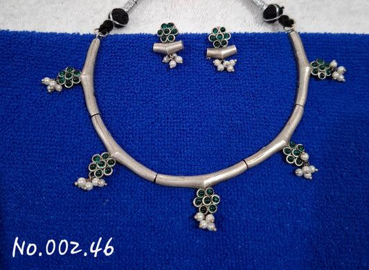 FUSION TRENDY  NECKLACE WITH EARRING- GREEN