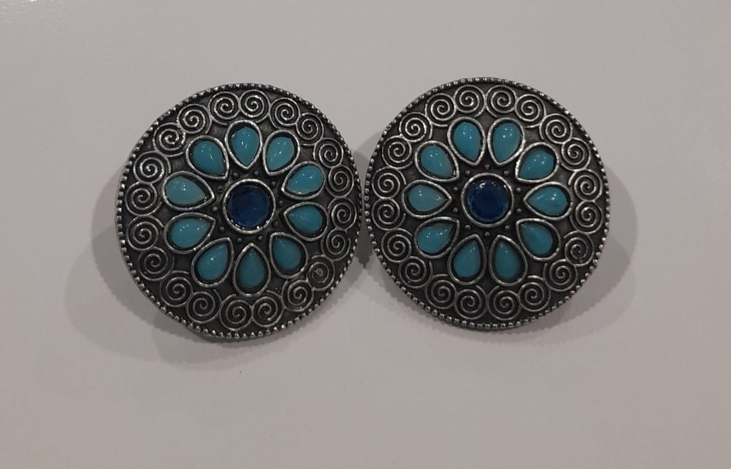 BEAUTIFUL GERMAN SILVER STUD-  AQUA