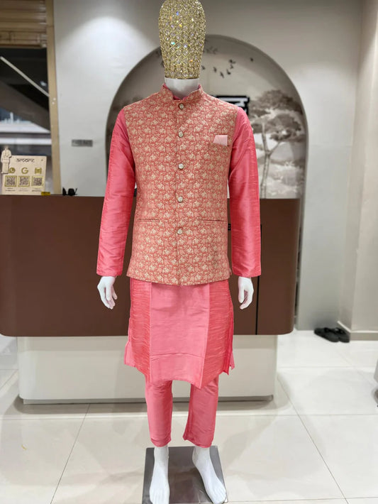 MEN’S STYLISH SILK KURTA PYJAMA