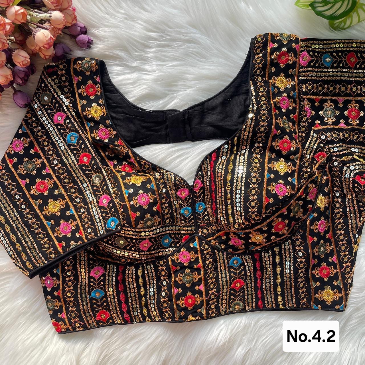 VINTAGE LOOK READY TO WEAR BLOUSE - PERFECT FOR LEHENGA AND SAREE - BLACK