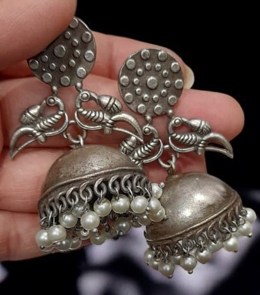 BEAUTIFUL STATEMENT OXIDISED EARRING