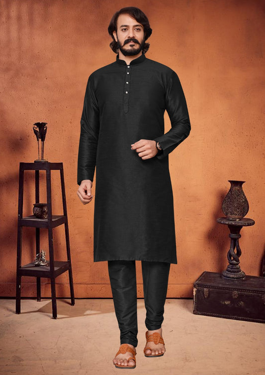 MEN’S STYLISH SILK KURTA PYJAMA