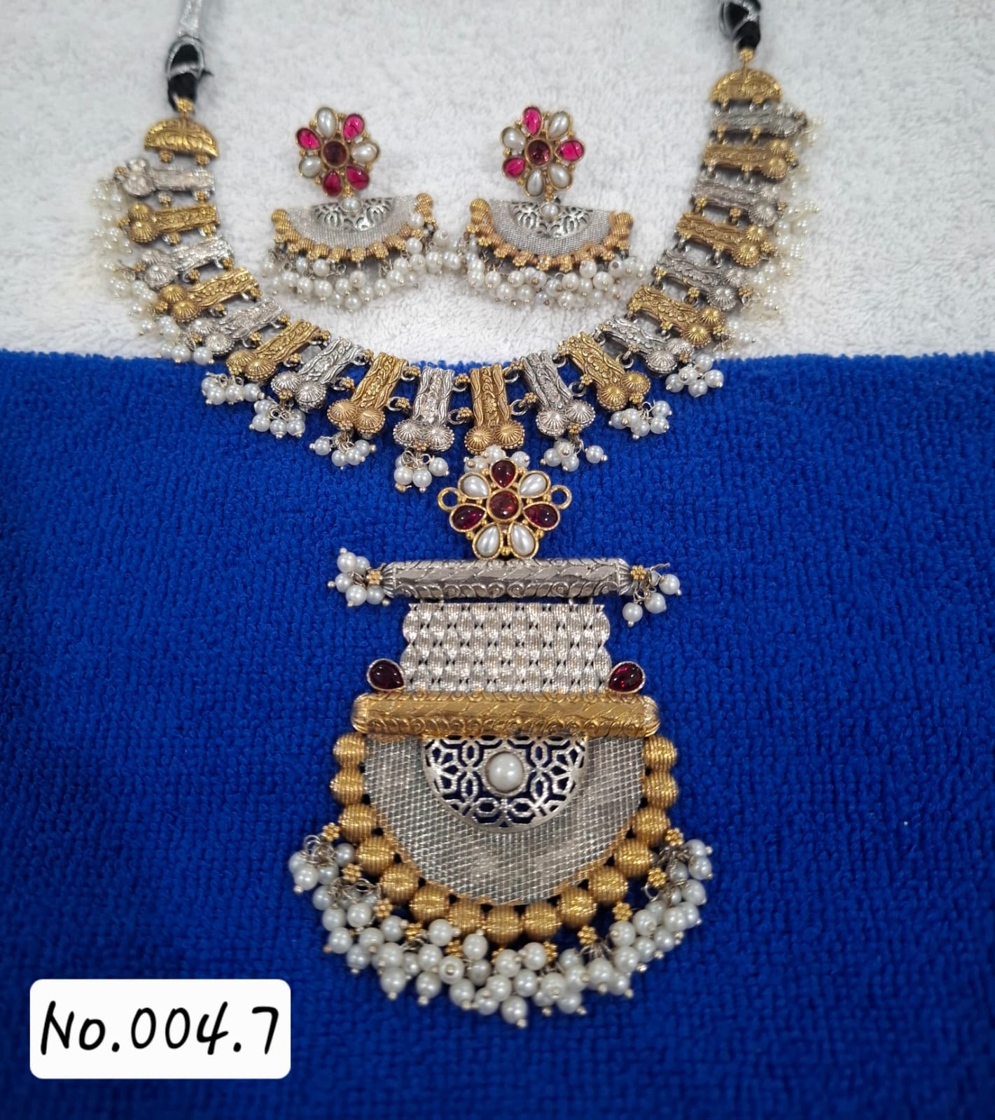STATMENT FUSION NECKLACE WITH EARRING