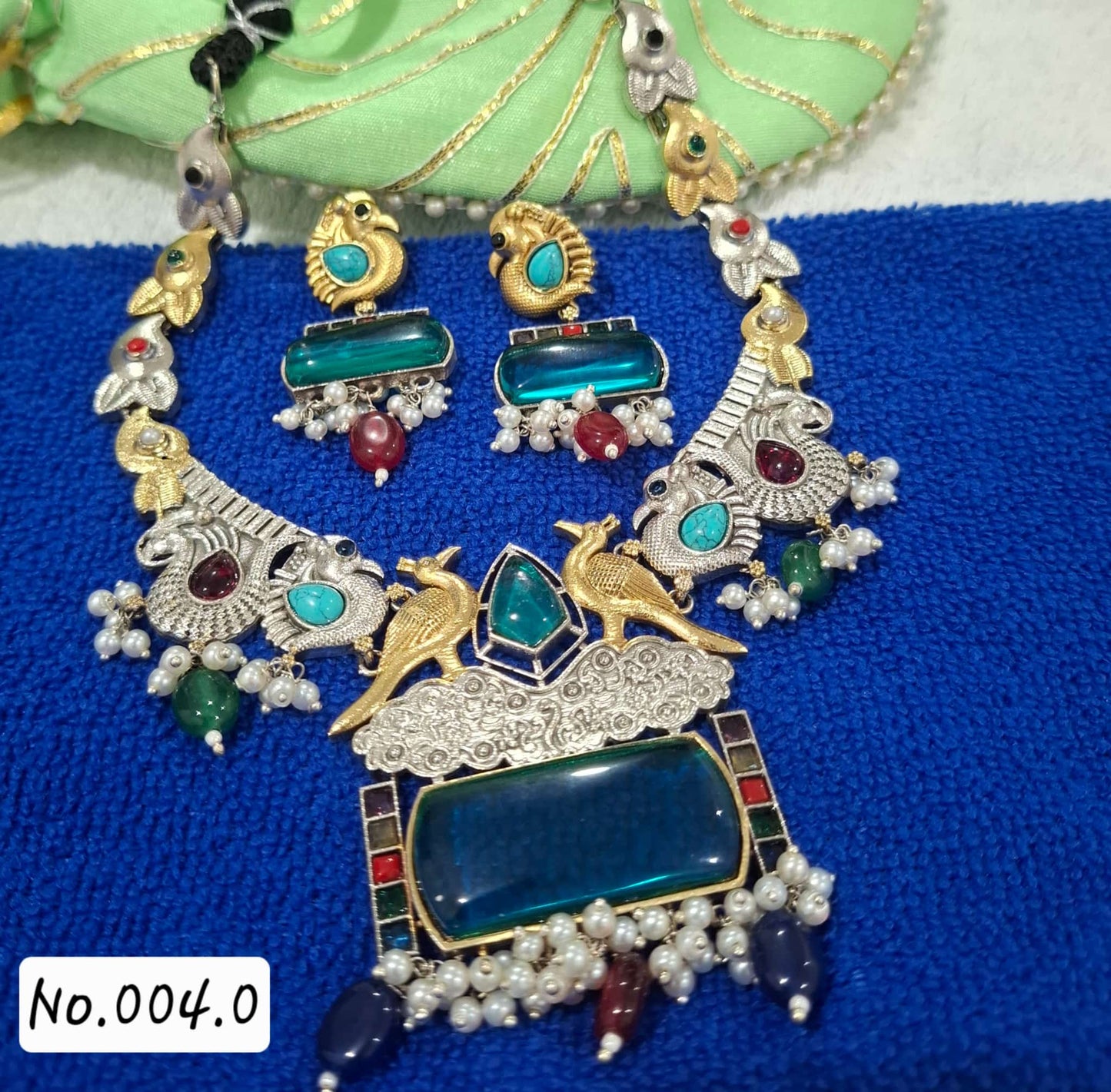 MULTI COLOUR  FUSION NECKLACE WITH EARRING