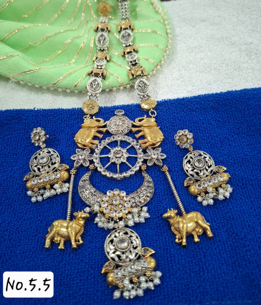 RICH LOOK DUAL TONE LONG NECKLACE WITH EARRING