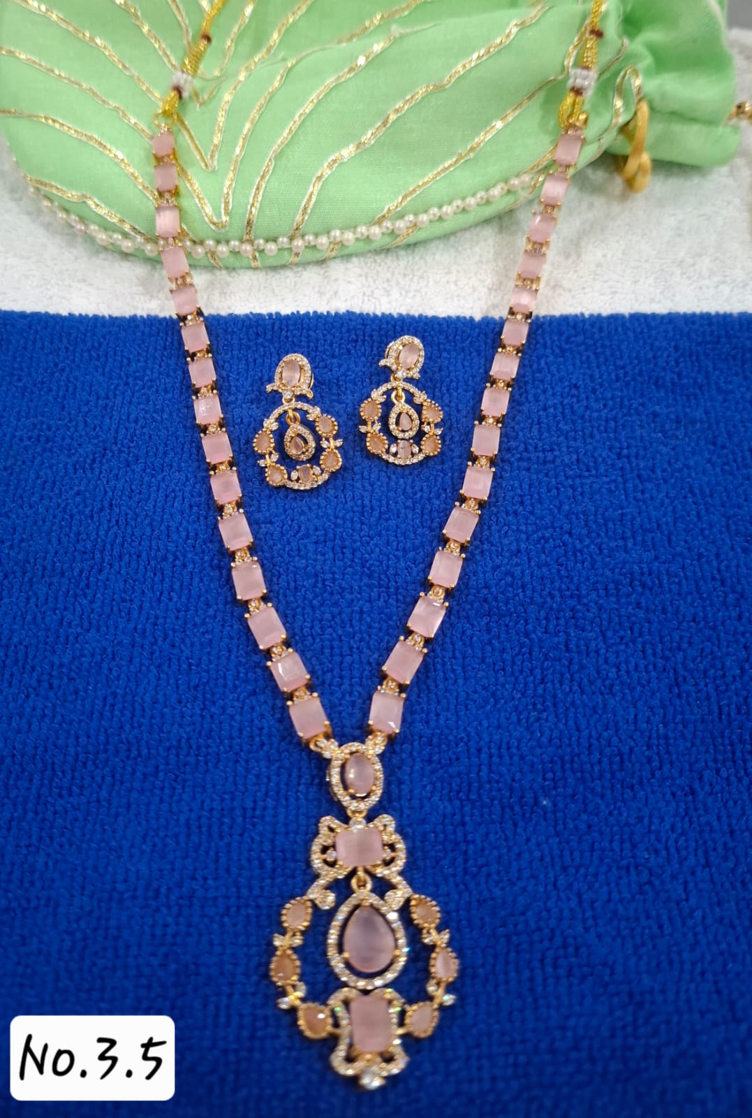 RICH LOOK PARTY WEAR AD NECKLACE - PINK