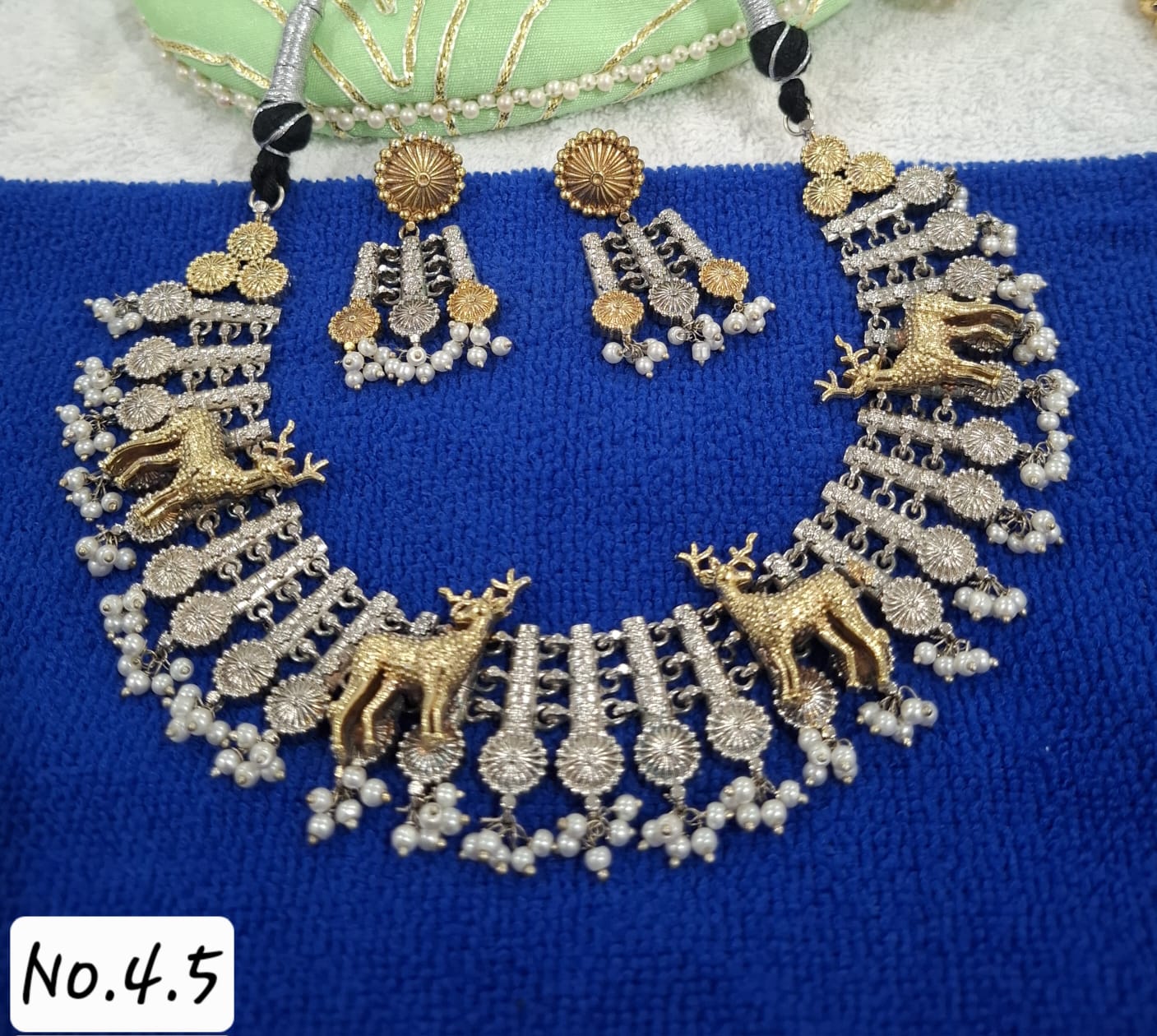 DUAL TONE  NECKLACE WITH EARRING