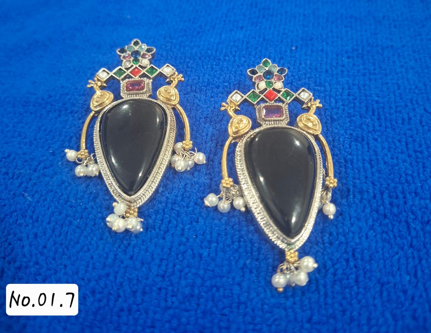 BEAUTIFUL FUSION STATEMENT EARRINGS - BLACK