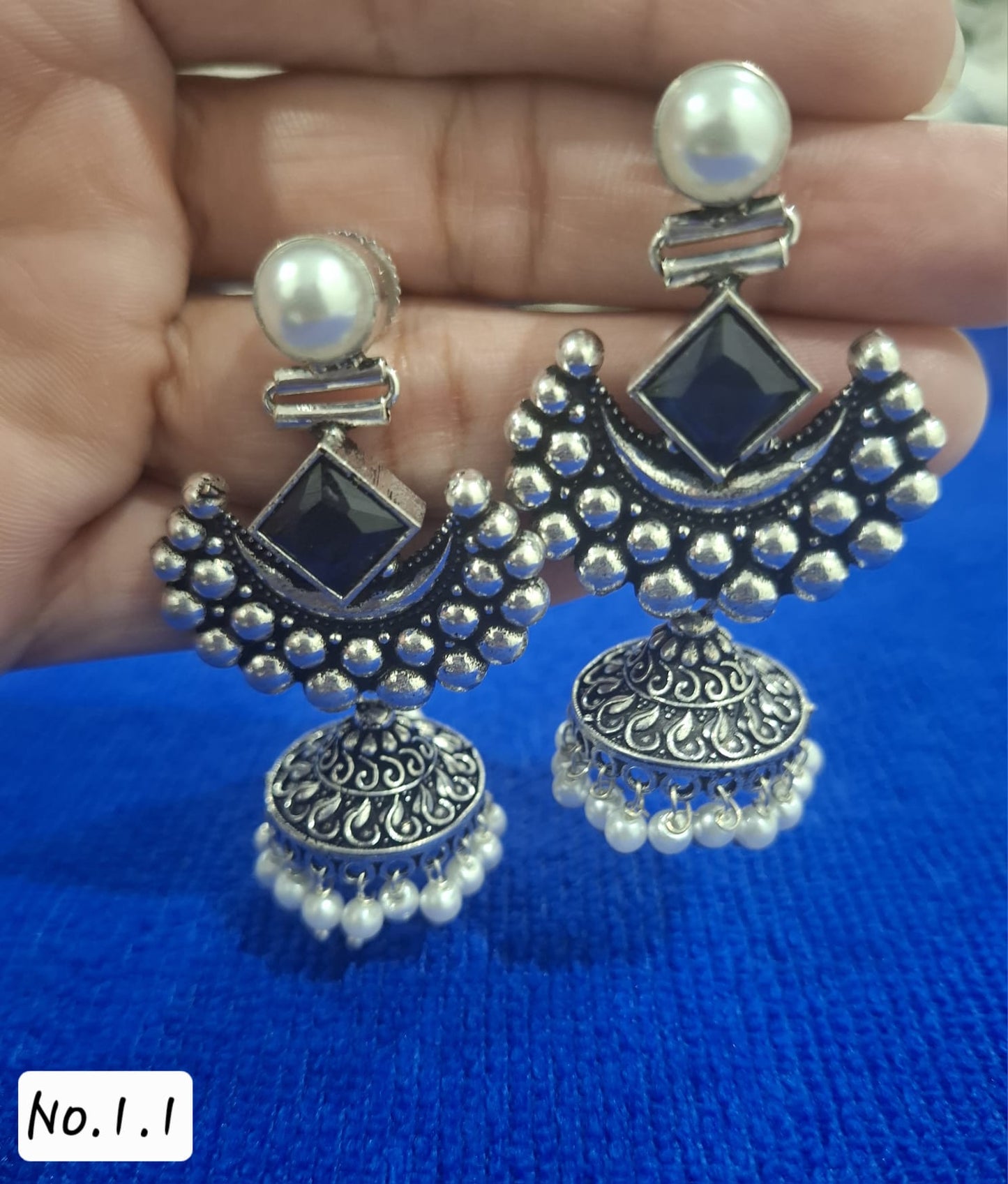 BEAUTIFUL OXODISED STATEMENT EARRINGS