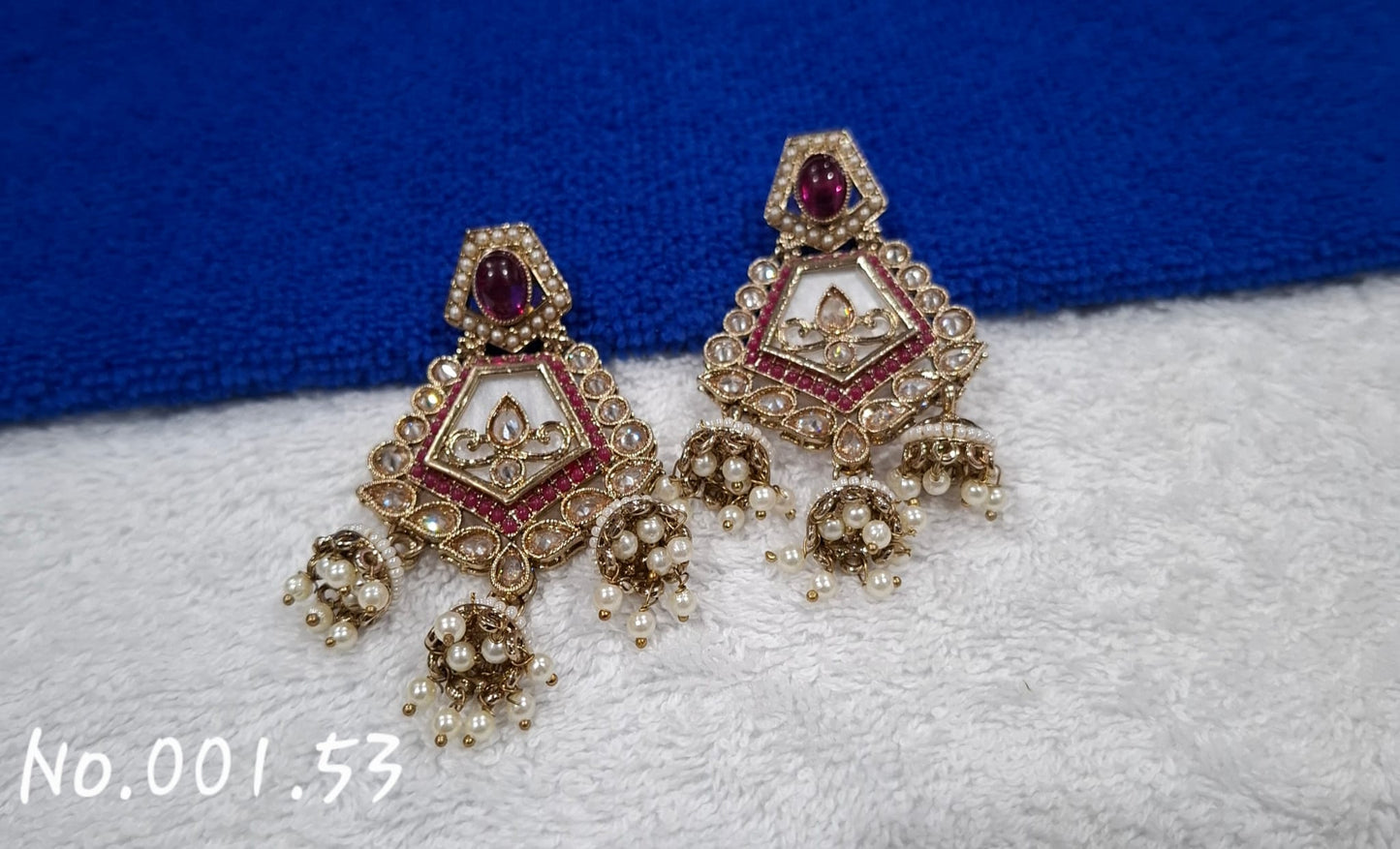 UNIQUE STATEMENT EARRING - HOT PINK