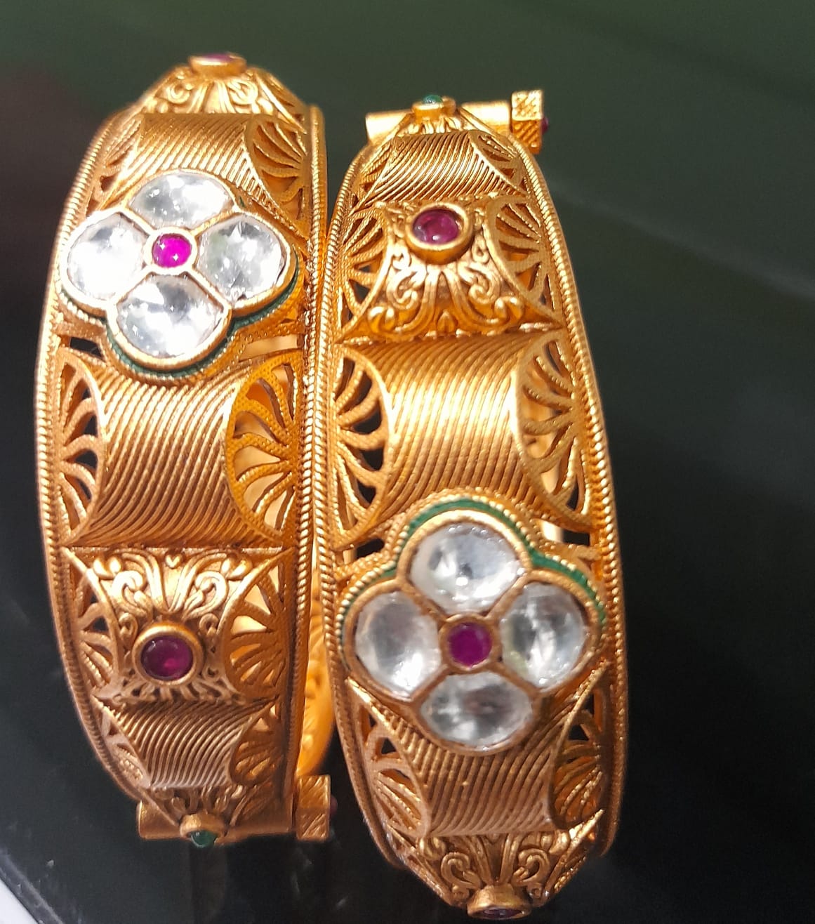 IMITATION High Brass Gold Openable Patla