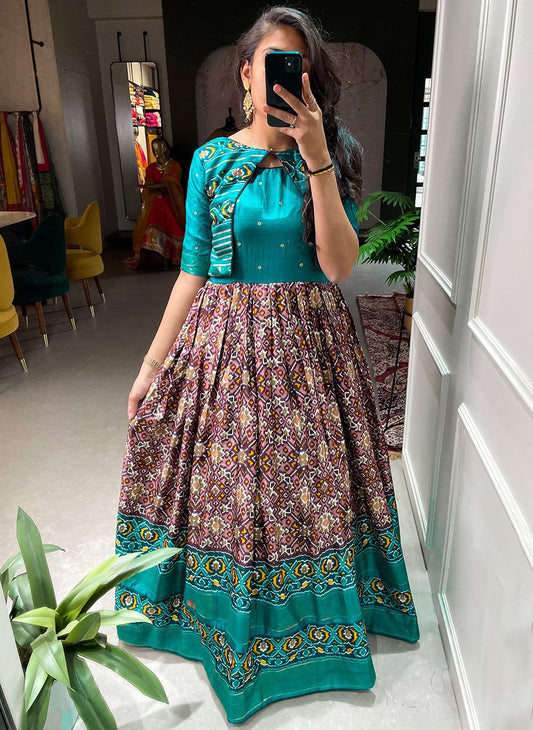 PATOLA PRINT GOWN WITH ATTACHED JACKET