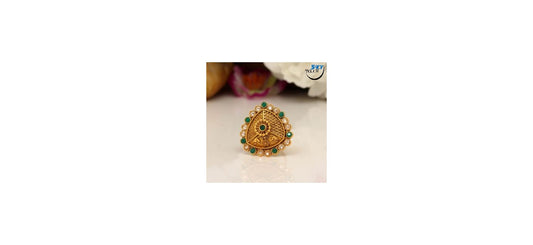 GOLD LOOK A LIKE ADJUSTABLE FINGER RING GREEN AND CLEAR